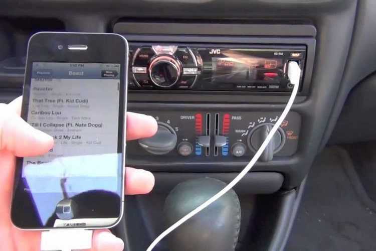 Как подключить блютуз в машине к телефону Как подключить смартфон к автомобилю, если в нем нет Bluetooth Кирилл Сергеев К хорошему быстро привыкаешь,