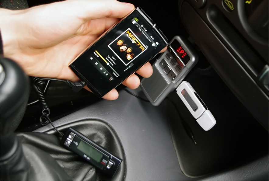 Как слушать музыку с айфона в машине: как подключить и воспроизвести