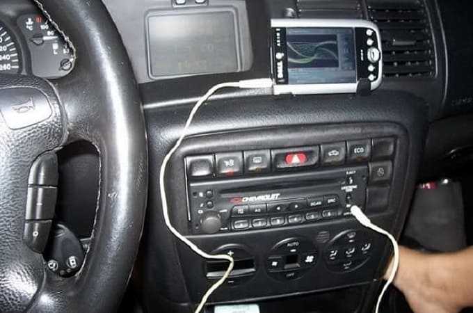 Как через телефон слушать музыку в машине: как включить и передать