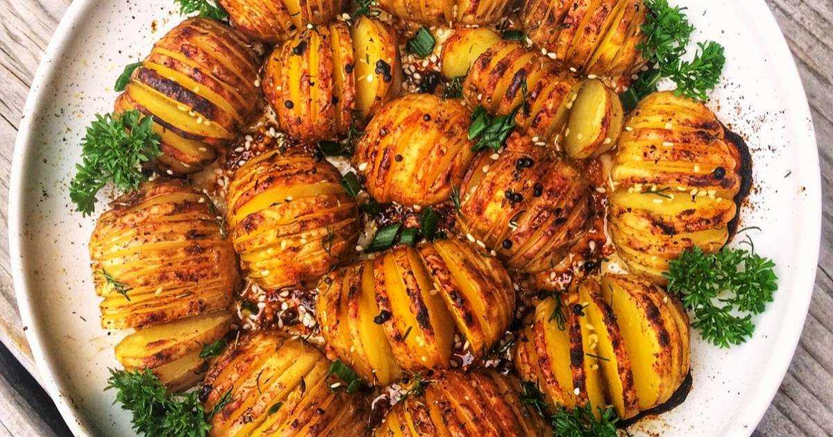 6 рецептов обалденно вкусного картофеля, запечённого в духовке