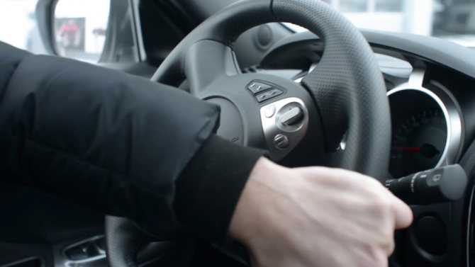 Правильное положение рук на руле автомобиля, учимся «рулить». правильно держим руль автомобиля. учимся управлять автомобилем правильно