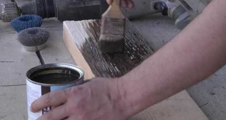 Браширование древесины своими руками: как искусственно состарить дерево