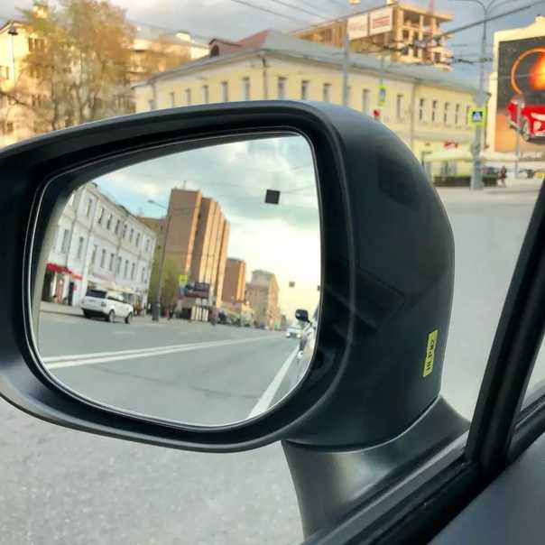 Как правильно настроить зеркала в автомобиле