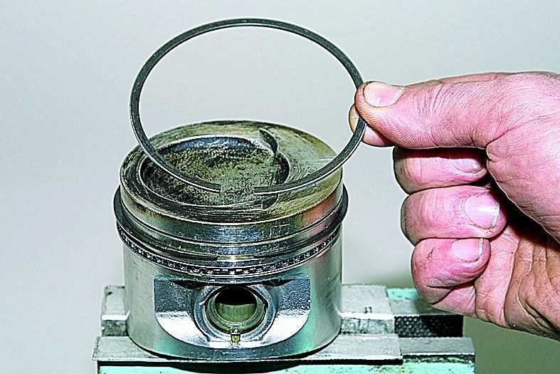 Как заменить поршневые кольца не снимая двигатель ваз 2109