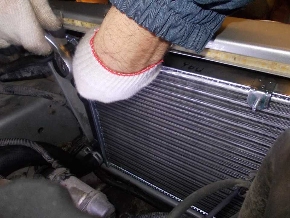 Как снять радиатор двигателя на калине с кондиционером