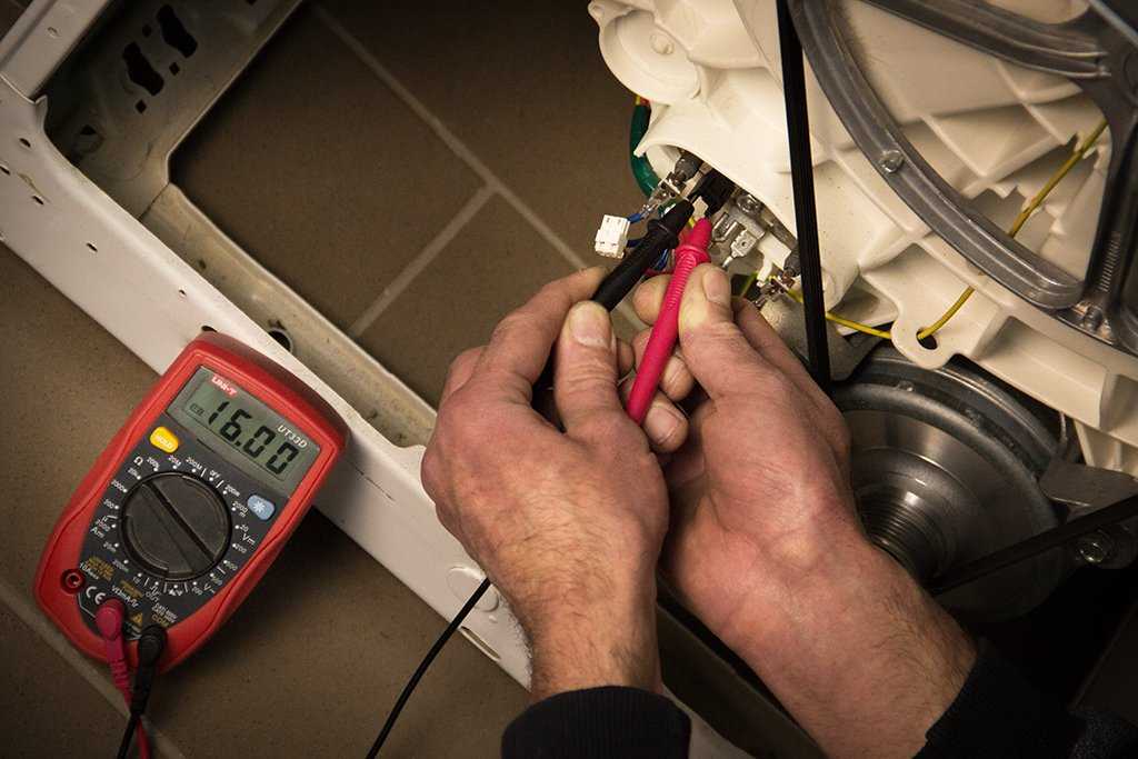 Как проверить мультиметром термодатчик Как проверить термодатчик стиральной машины Однажды знакомая отдала на ремонт стиральную машину Indezit. Проблему