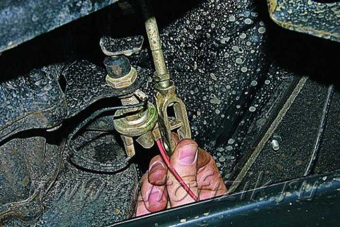 Как прокачать тормоза на уаз «буханка» и сделать ремонт основных рабочих узлов