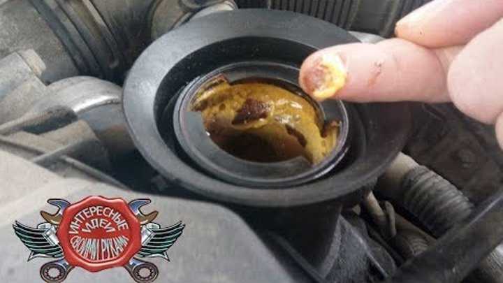 Что такое если двигатель гонит масло через горловину