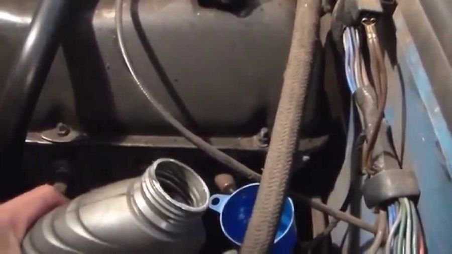 Инструкция по замене масла в двигателе ваз 2107 (видео)