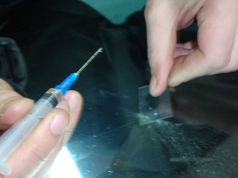 Как убрать трещину на лобовом стекле? - пошаговая инструкция с фото | кузов