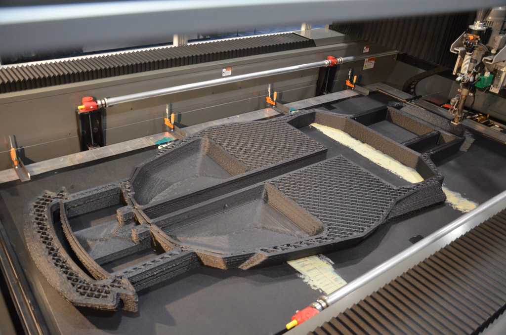 Встречайте blade; первый в мире суперкар, напечатанный на 3d-принтере - автомобильный журнал