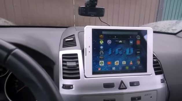 Планшет вместо магнитолы в автомобиле: видео как установить своими руками