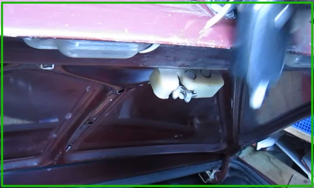 Как открыть багажник ваз-2107 без ключа: видеоинструкция