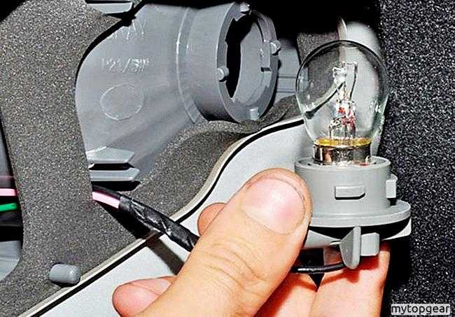 Лампа стоп сигнала форд фокус 2: как поменять, какая стоит - led свет