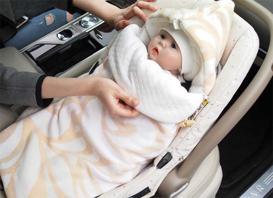 Как перевозить новорожденного в машине, в чем по правилам, как можно вести из роддома | indrive.net
