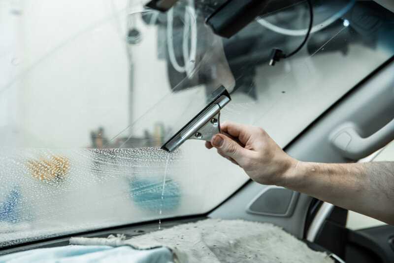 5 эффективных способов избавиться от запотевания стёкол в машине