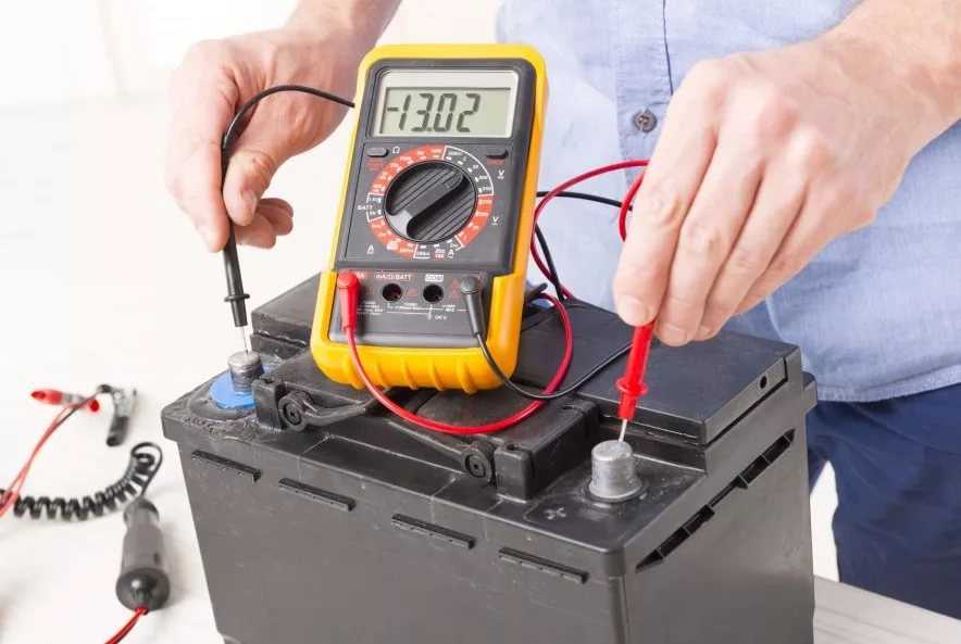 Как проверить аккумулятор мультиметром: проверка заряда, напряжения, ампеража, вольтажа, емкости акб автомобиля