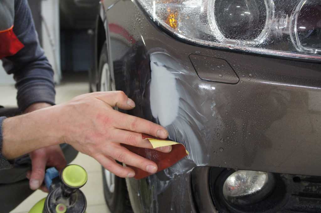 Как убрать и локально подкрасить сколы на кузове автомобиля своими руками