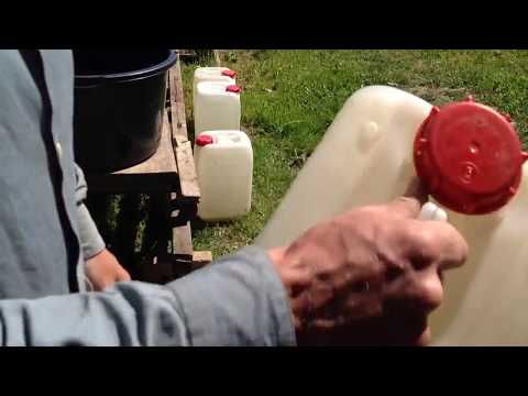 Как очистить канистру для воды от зелени изнутри