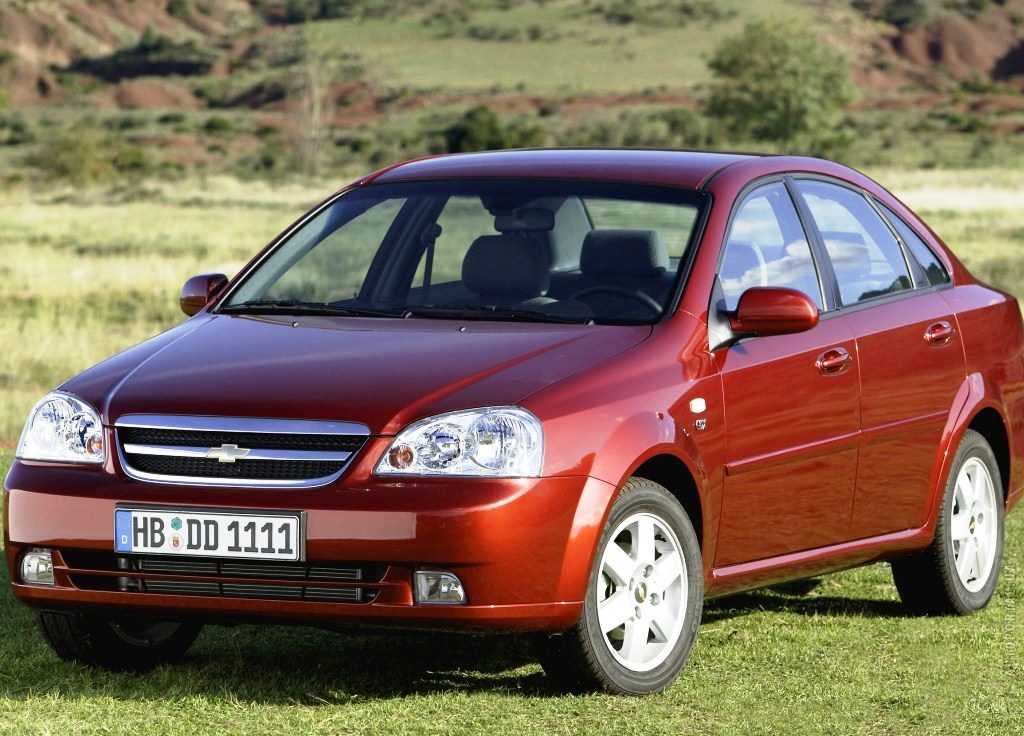 Chevrolet lacetti 2004, седан, 1 поколение, j200 (06.2004 - 03.2013) - технические характеристики и комплектации