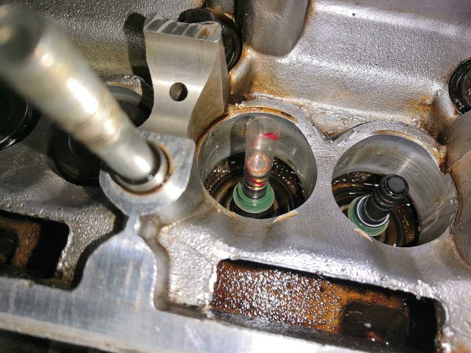 Замена сальников клапанов ваз 2110 с двигателем 8 клапанов не снимая гбц