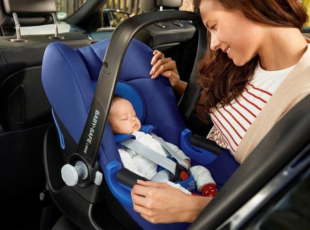 Как правильно перевозить новорожденного в машине? - mamapedia