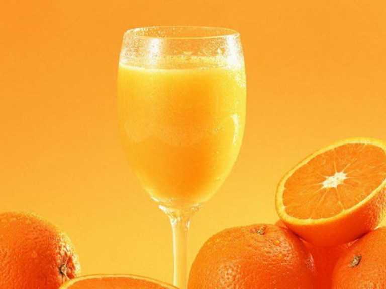 Апельсиновый сок из 4 апельсинов на 9 литров