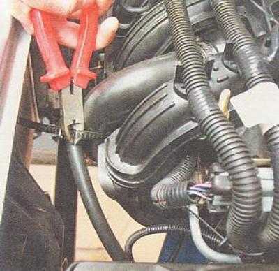 Как поменять газовый тросик на приоре? - ремонт авто своими руками - тонкости и подводные камни