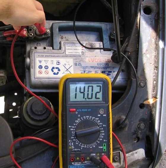 Какое напряжение должен выдавать генератор ваз-2114: сколько вольт необходимо для заряда аккумулятора